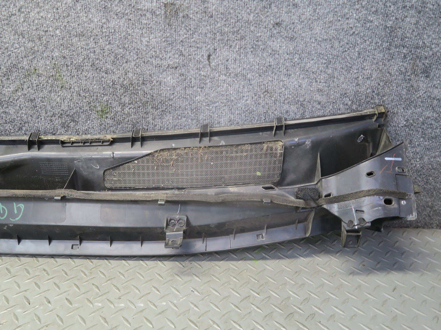 2010-2014 Lexus URJ150L GX460 Windshield Wiper Vent  Cowl Trim Panel 55784-60060