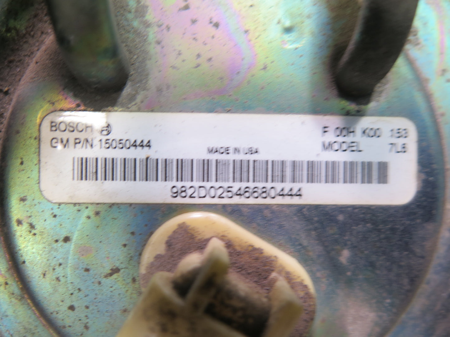 03-04 Chevrolet SSR 5.3L Fuel Gas Pump Sending Unit 15050444 OEM
