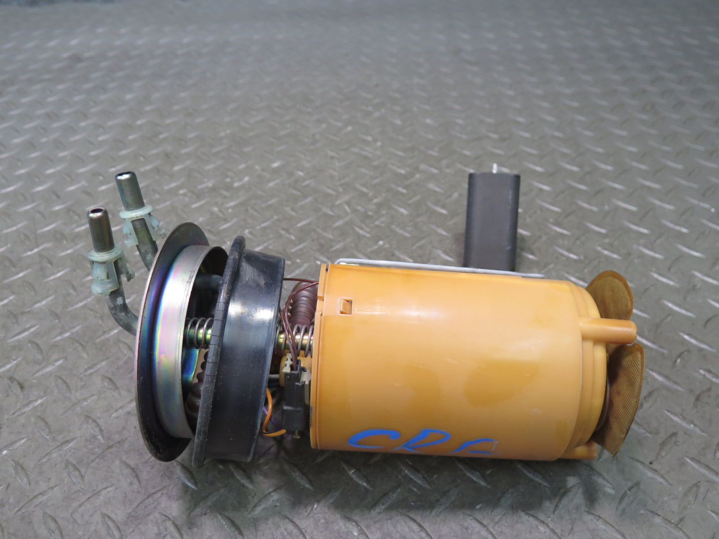 03-04 Chevrolet SSR 5.3L Fuel Gas Pump Sending Unit 15050444 OEM
