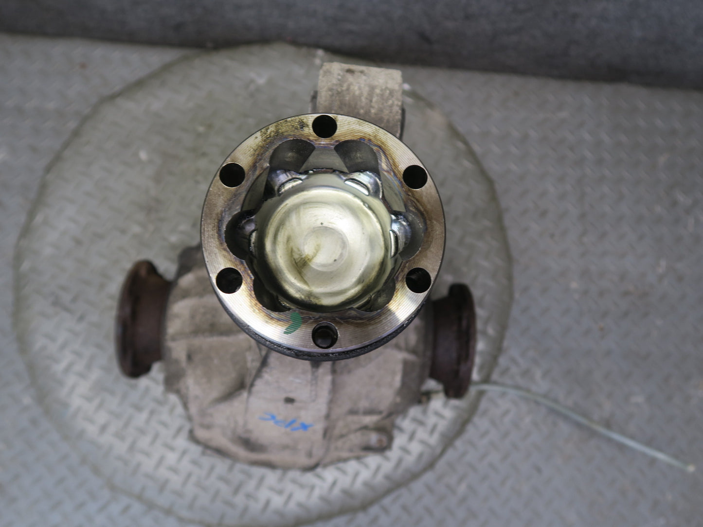 2008-2010 Porsche Cayenne 957 4.8L Turbo Rear Differential Carrier 3.27 Ratio