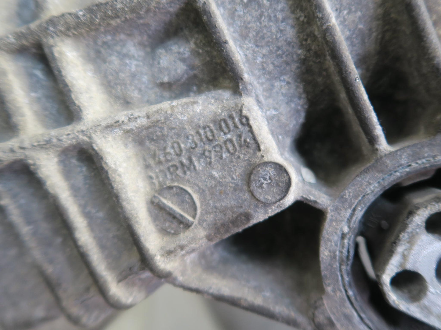 2008-2010 Porsche Cayenne 957 4.8L Turbo Rear Differential Carrier 3.27 Ratio