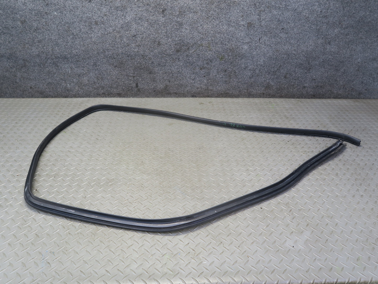 2010-2023 Lexus URJ150L GX460 Rear Left Door Weatherstrip Rubber Seal Gasket