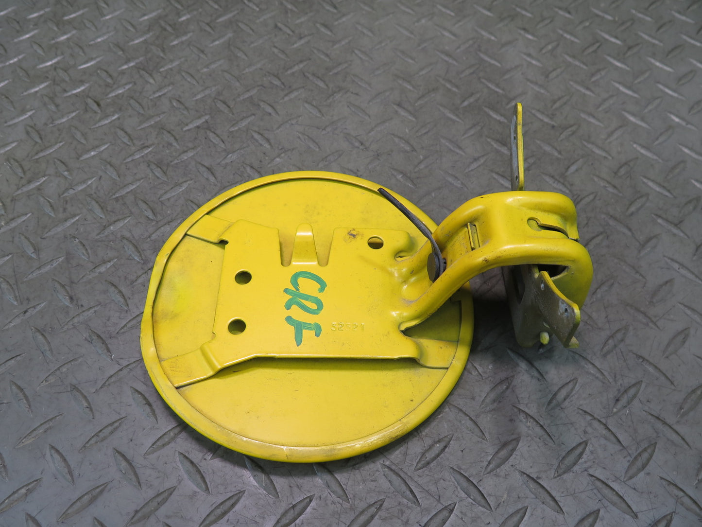 03-06 Chevrolet SSR  Fuel Tank Filler Door Lid Cover Yellow OEM