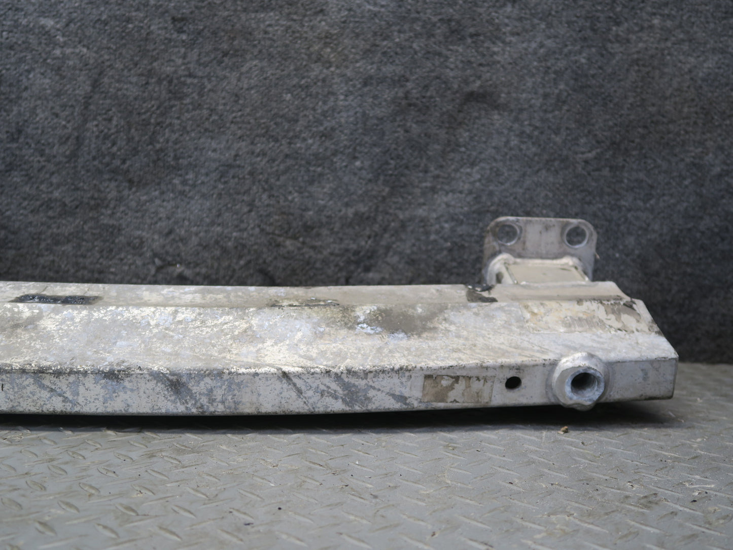 2008-2010 Porsche Cayenne 957 Rear Bumper Impact Reinforcement Bar