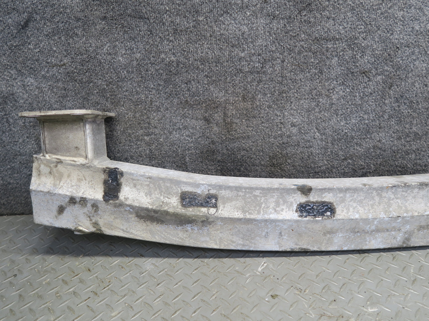 2008-2010 Porsche Cayenne 957 Rear Bumper Impact Reinforcement Bar