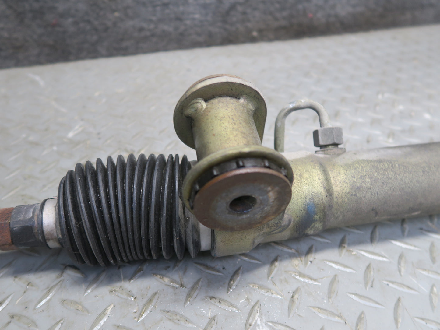 03-06 Chevrolet SSR Power Steering Gear Rack & Pinion 26068414 OEM
