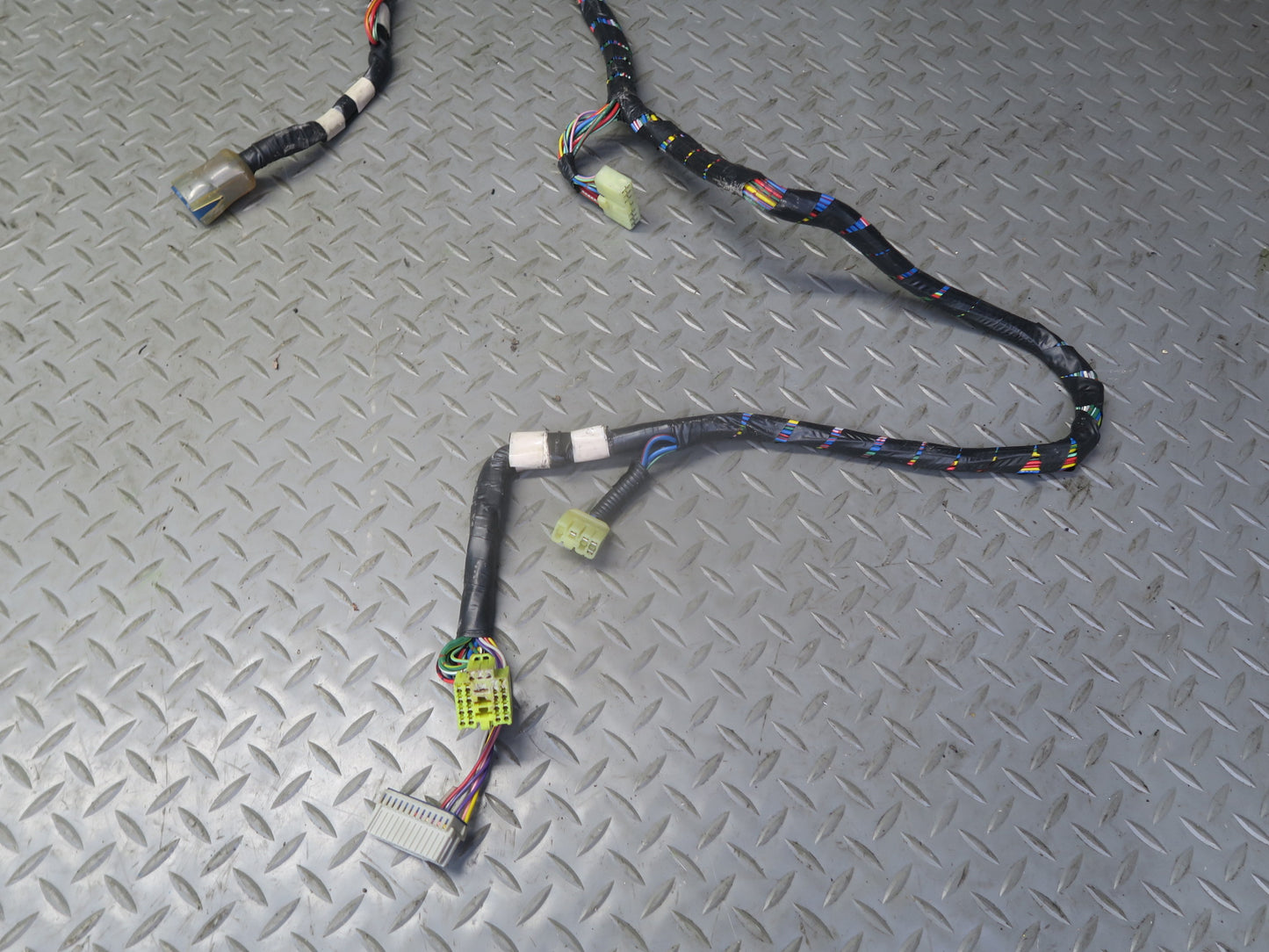 85-86 Toyota Cressida MX73 Sedan Interior Right Floor Wire Wiring Harness OEM