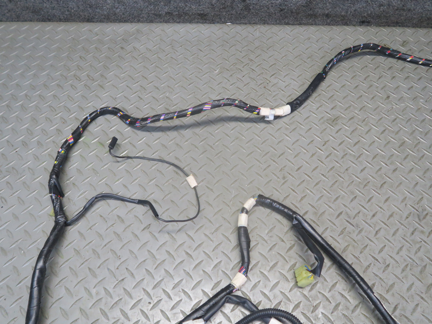 85-86 Toyota Cressida MX73 Sedan Interior Right Floor Wire Wiring Harness OEM