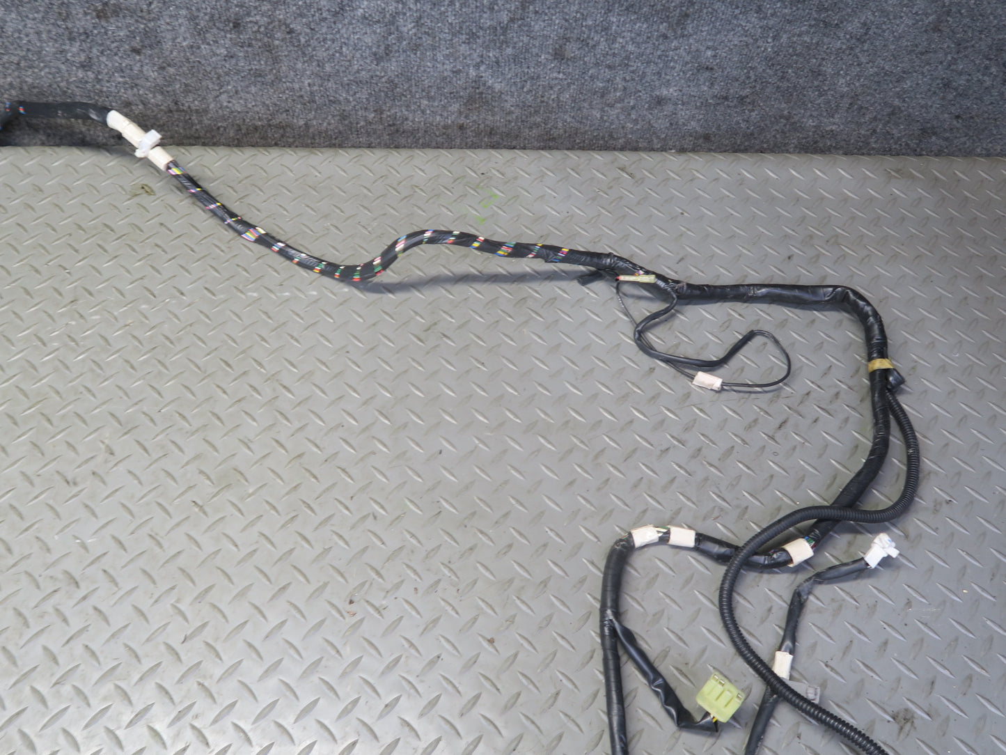 85-86 Toyota Cressida MX73 Sedan Interior Right Floor Wire Wiring Harness OEM