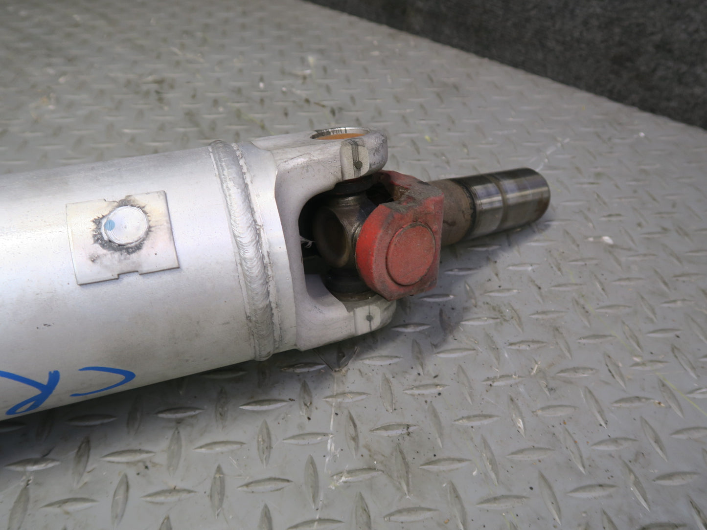 03-06 Chevrolet SSR A/T Drive Shaft Driveshaft Assembly 51K Miles 15173689 OEM