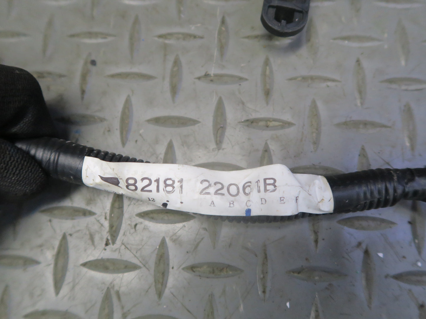 85-86 Toyota Cressida MX73 Sedan Rear Trunk Wire Wiring Harness 82181-22061 OEM