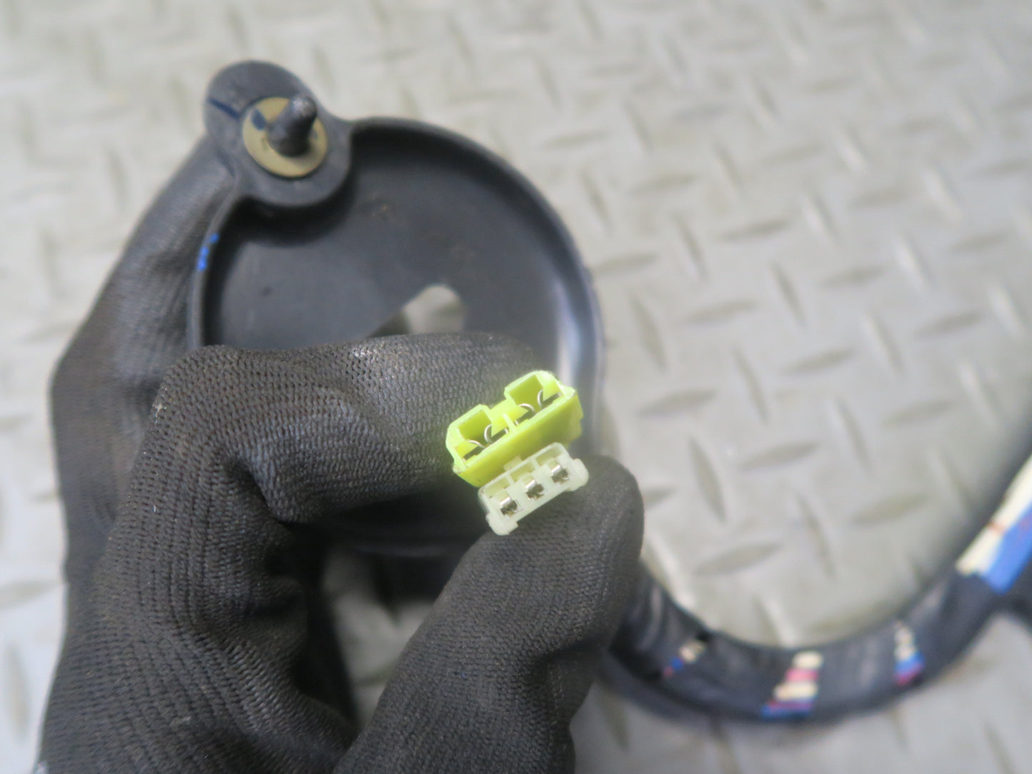 85-86 Toyota Cressida MX73 Sedan Rear Trunk Wire Wiring Harness 82181-22061 OEM