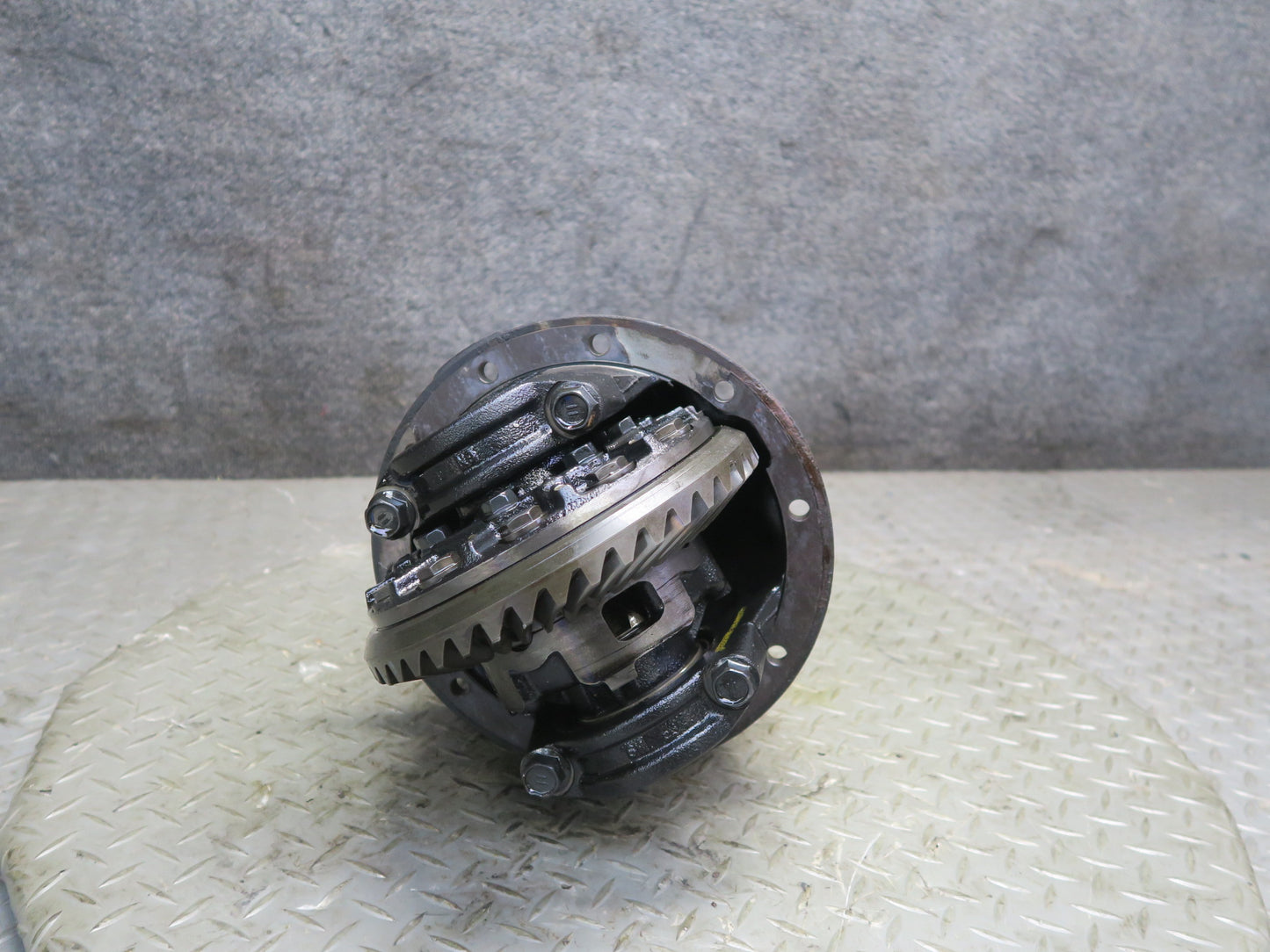 2010-2023 Lexus URJ150L GX460 4WD Rear Axle LSD Differential Carrier 3.91 Ratio