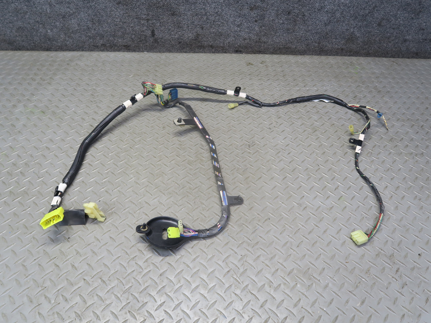 85-86 Toyota Cressida MX73 Sedan Rear Trunk Wire Wiring Harness 82181-22061 OEM