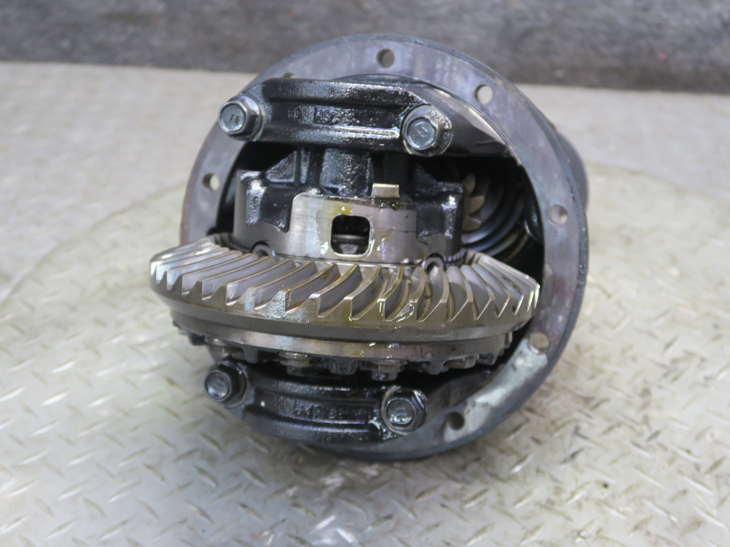 2010-2023 Lexus URJ150L GX460 4WD Rear Axle LSD Differential Carrier 3.91 Ratio