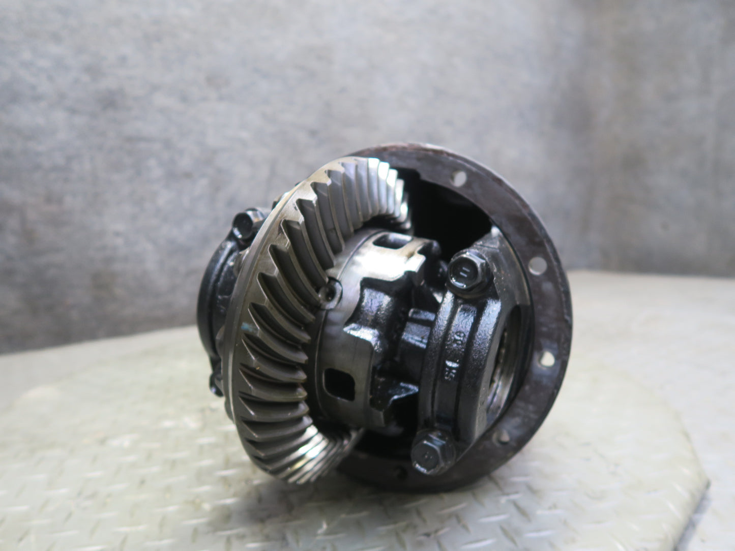 2010-2023 Lexus URJ150L GX460 4WD Rear Axle LSD Differential Carrier 3.91 Ratio