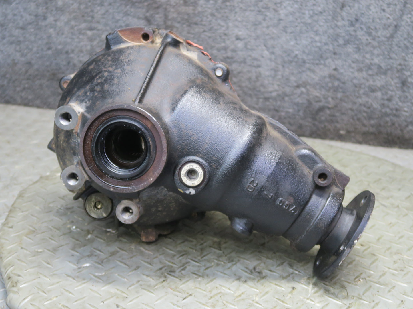 2010-2023 Lexus URJ150L GX460 4WD Front Axle Differential Carrier 3.91 Ratio