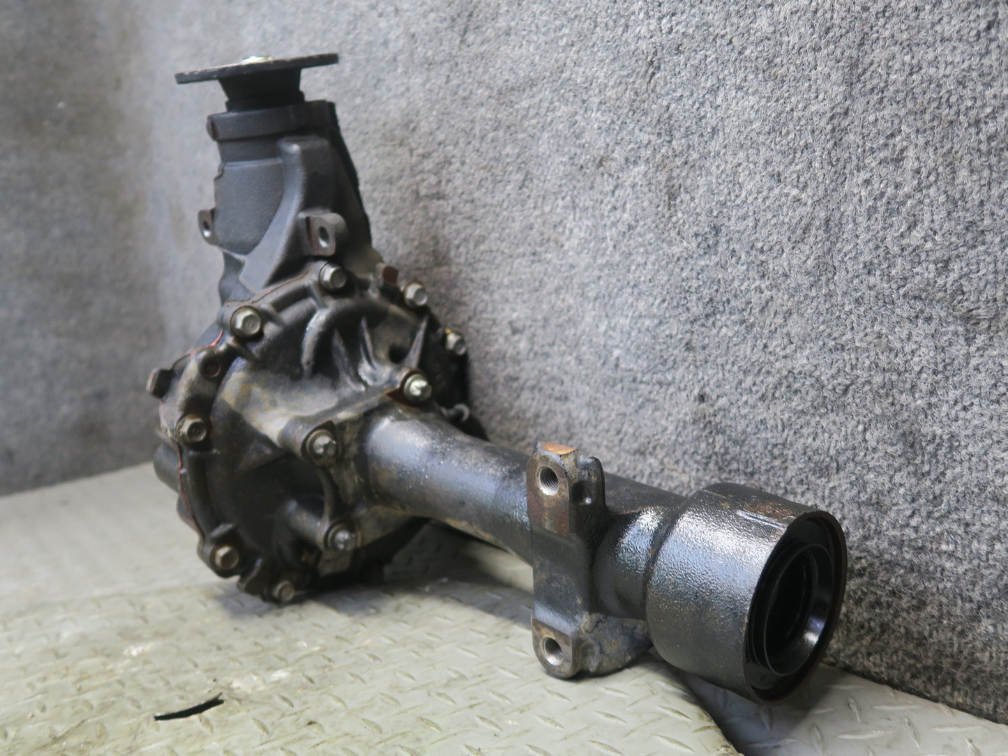 2010-2023 Lexus URJ150L GX460 4WD Front Axle Differential Carrier 3.91 Ratio