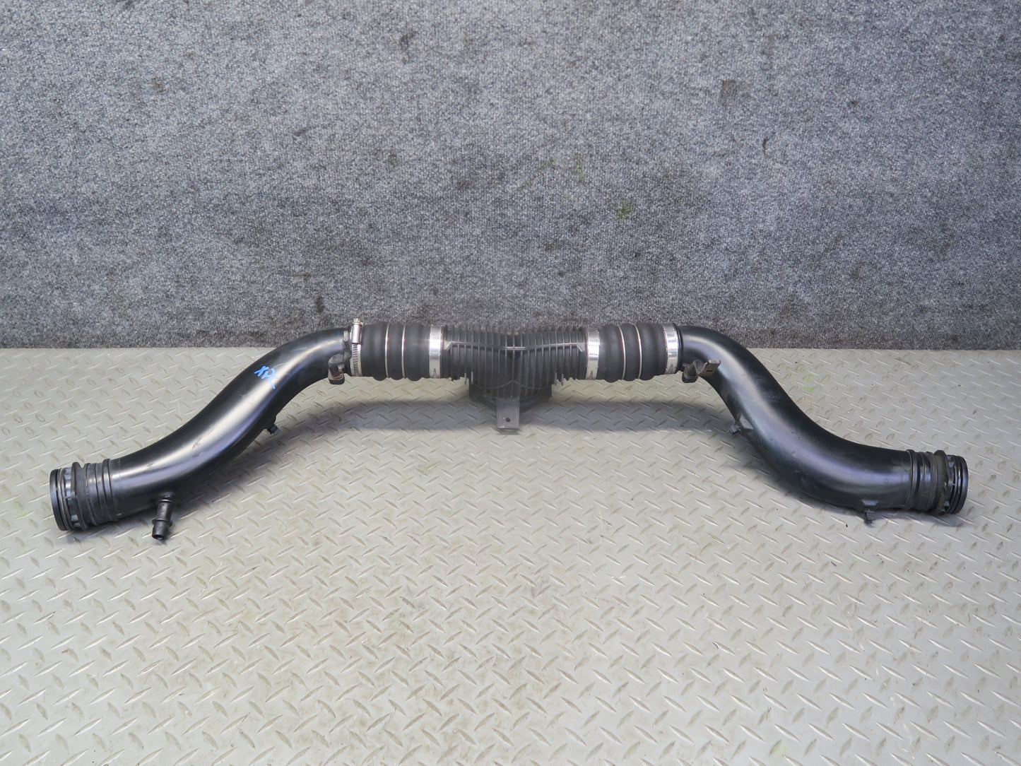 2011-2018 Porsche Cayenne 958 4.8L Turbo Intercooler Hose Pipe Line Sensor Set