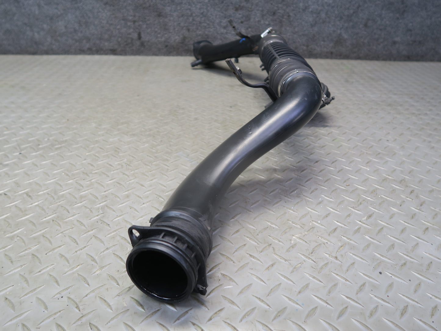 2011-2018 Porsche Cayenne 958 4.8L Turbo Intercooler Hose Pipe Line Sensor Set