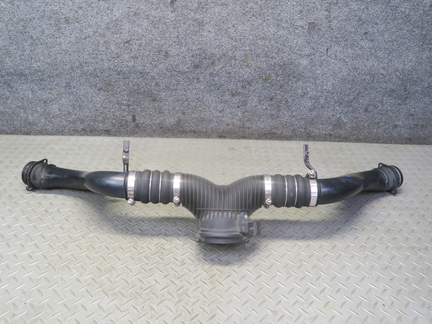 2011-2018 Porsche Cayenne 958 4.8L Turbo Intercooler Hose Pipe Line Sensor Set