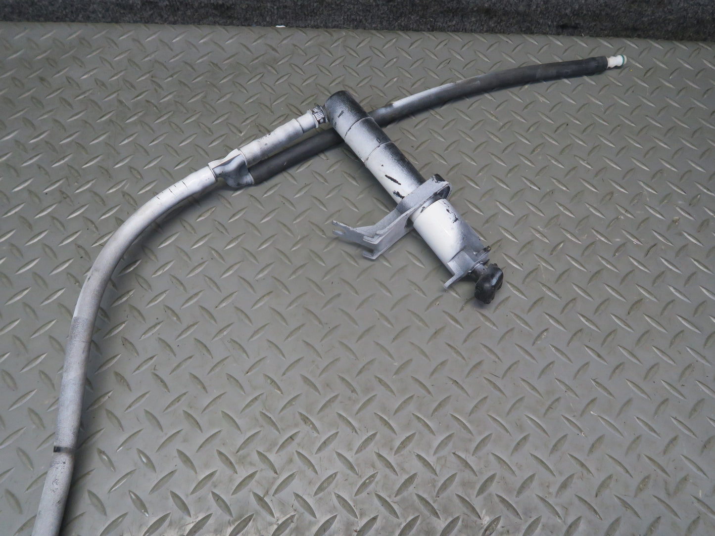 2008-2010 Porsche Cayenne 957 Headlight Washer Nozzle Spray JET Hose Tube Set