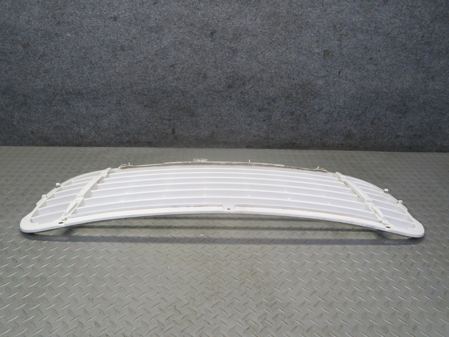 2008-2010 Porsche Cayenne 957 Turbo Front Bumper Center Grille Sand White
