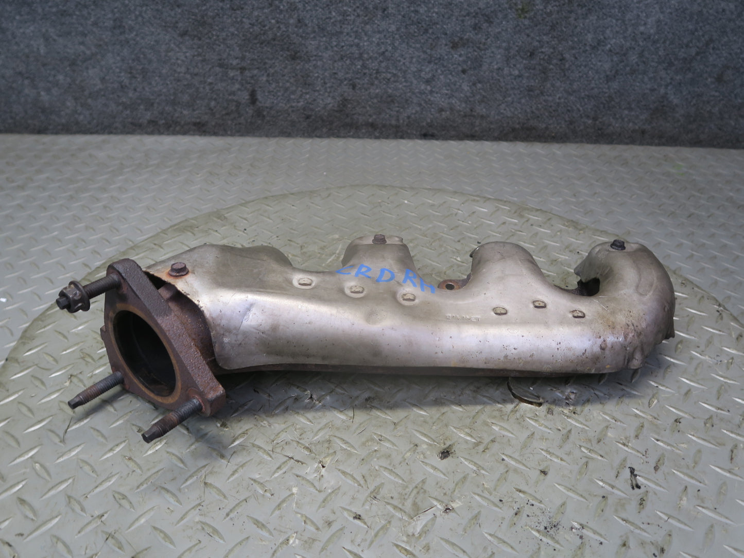 03-04 Chevrolet SSR V8 5.3L LM4 Left & Right Exhaust Manifold Header Set 49K OEM