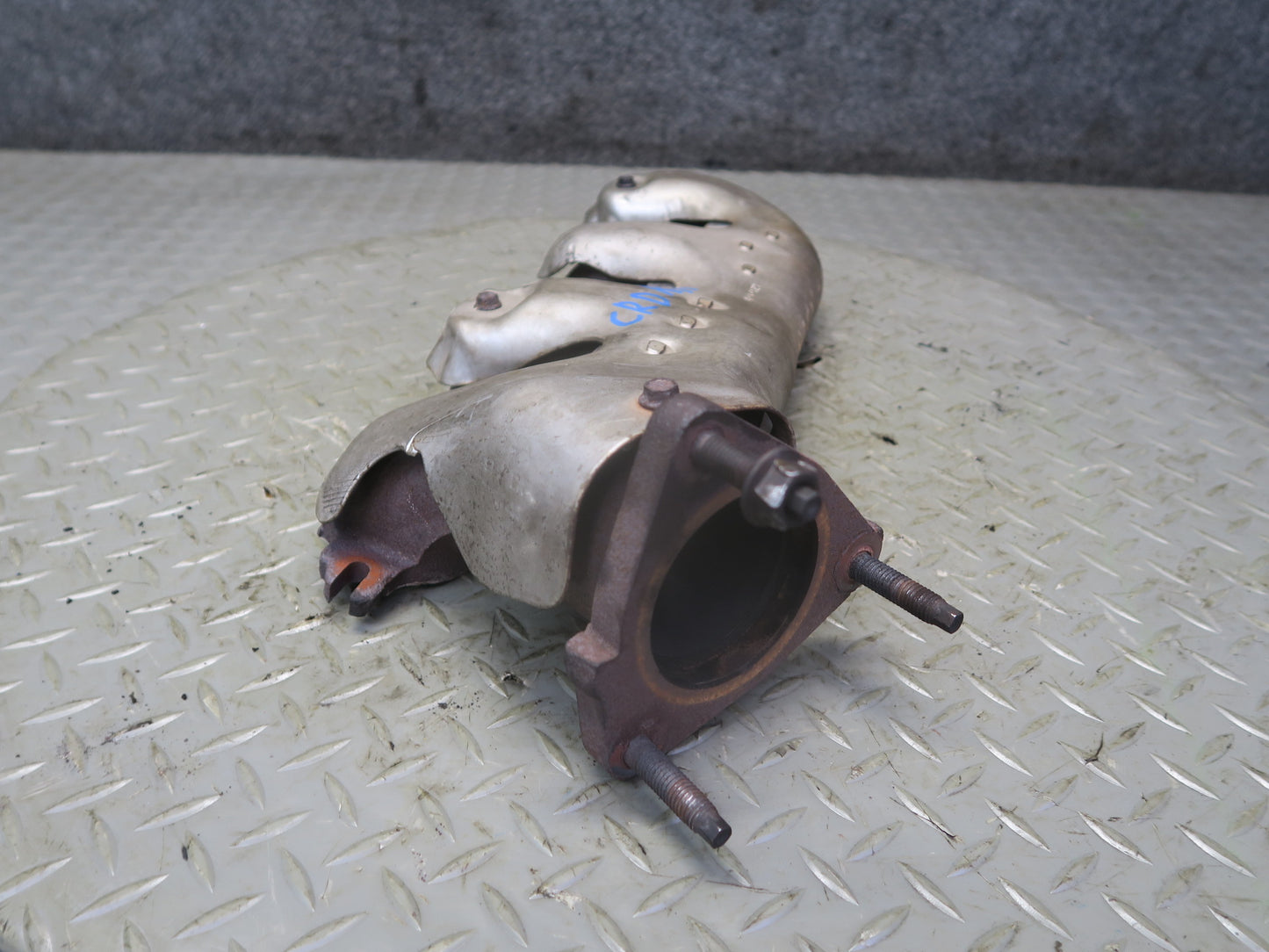 03-04 Chevrolet SSR V8 5.3L LM4 Left & Right Exhaust Manifold Header Set 49K OEM