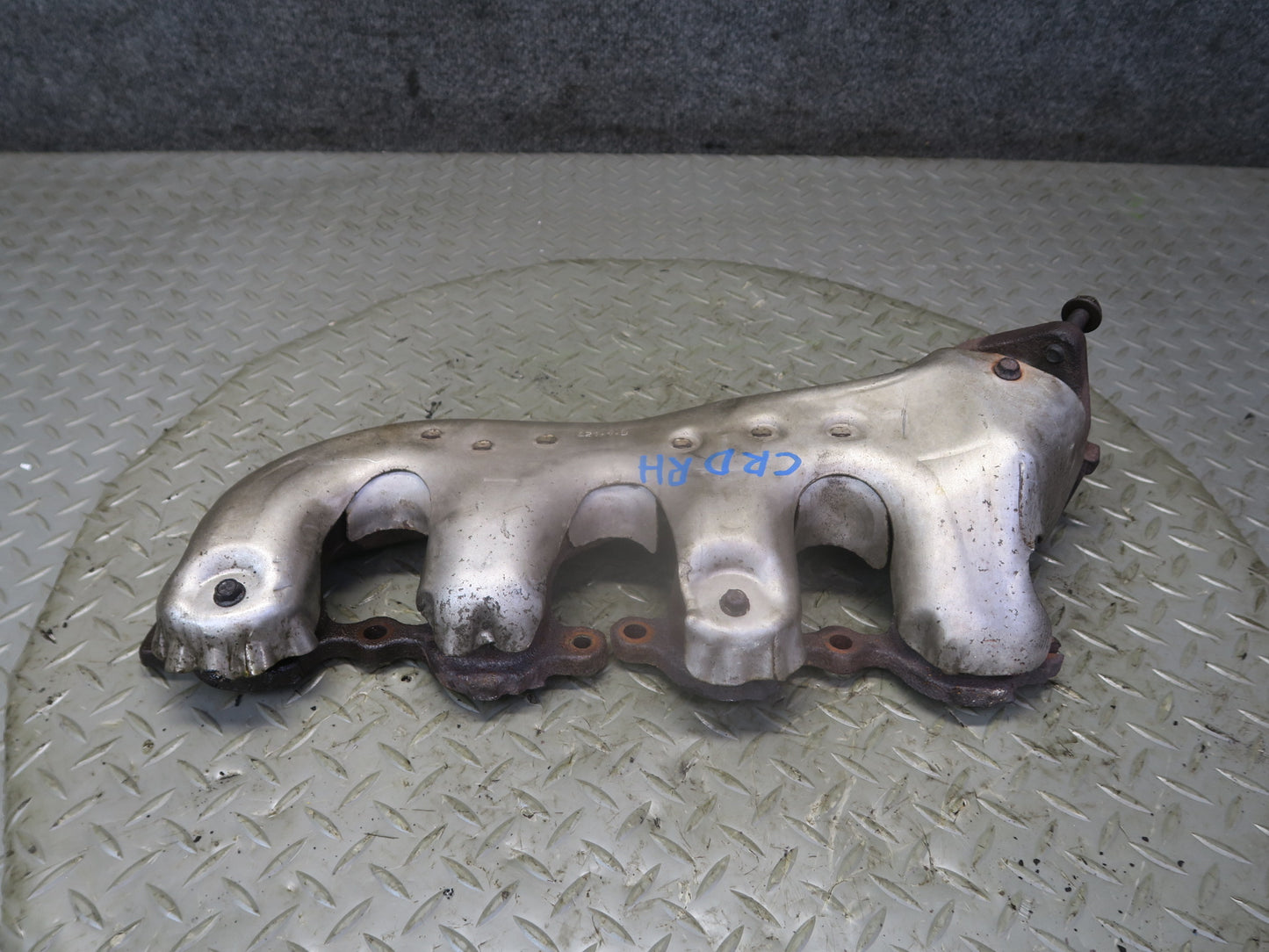 03-04 Chevrolet SSR V8 5.3L LM4 Left & Right Exhaust Manifold Header Set 49K OEM