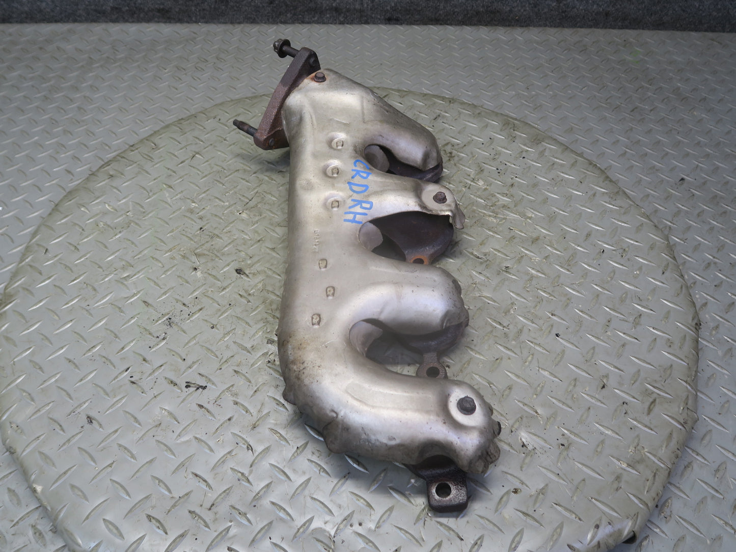 03-04 Chevrolet SSR V8 5.3L LM4 Left & Right Exhaust Manifold Header Set 49K OEM