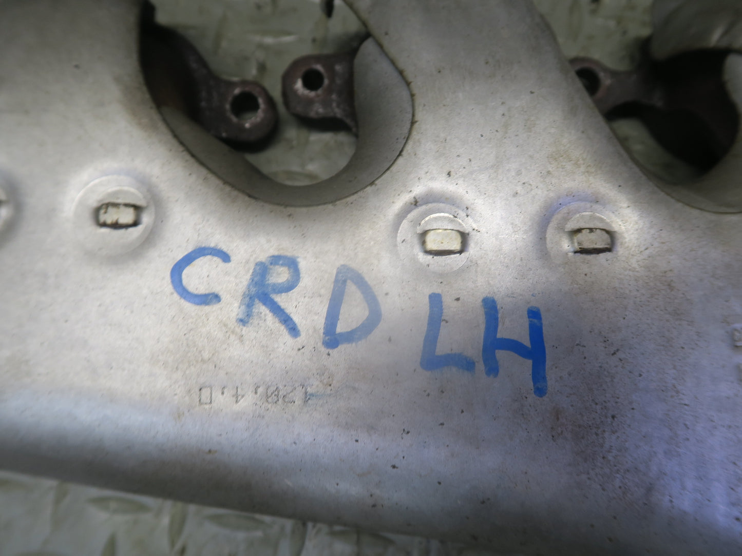 03-04 Chevrolet SSR V8 5.3L LM4 Left & Right Exhaust Manifold Header Set 49K OEM
