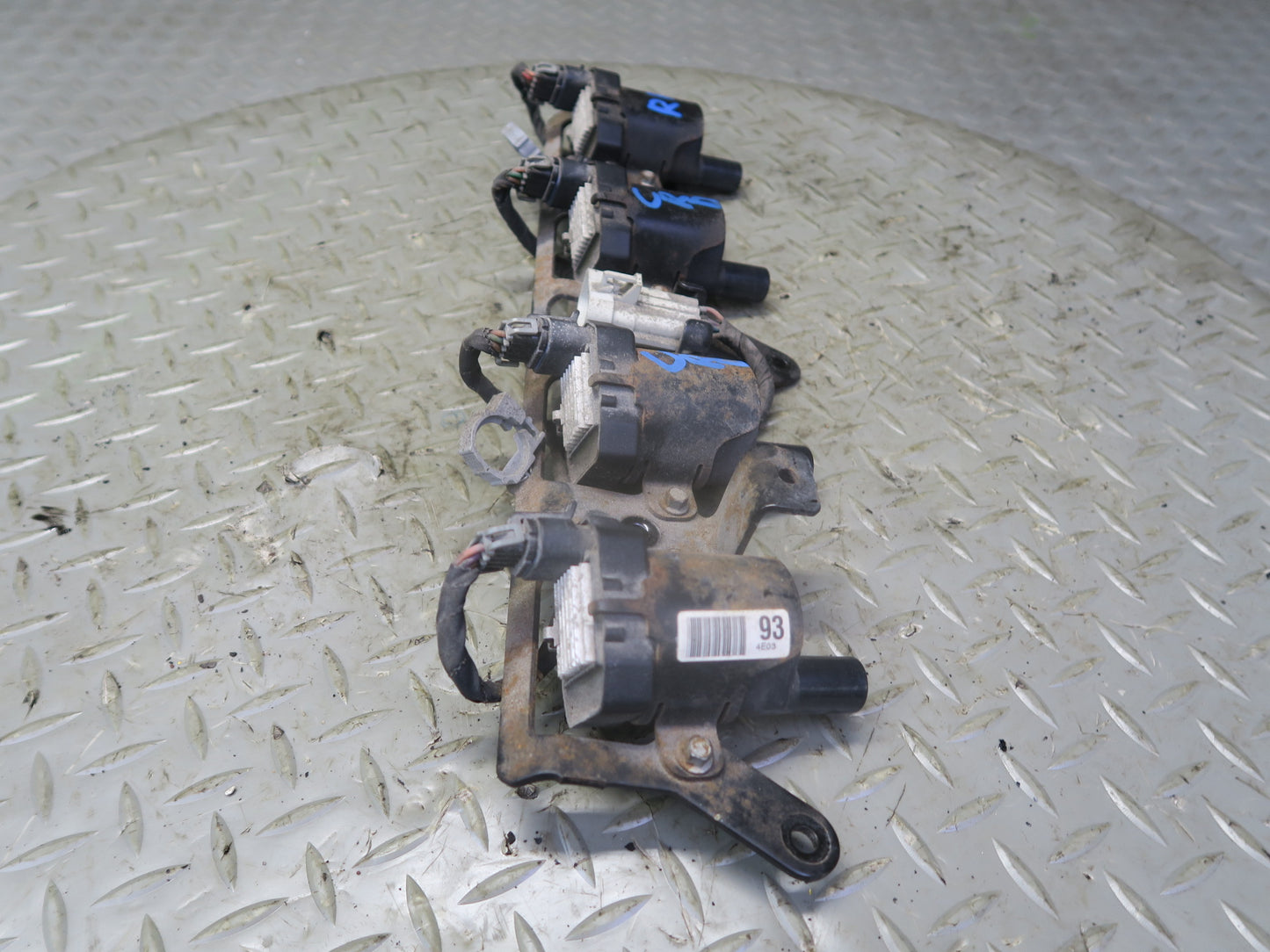 03-04 Chevrolet SSR V8 5.3L Right Engine Ignition Coil Pack Assy 49K Miles OEM