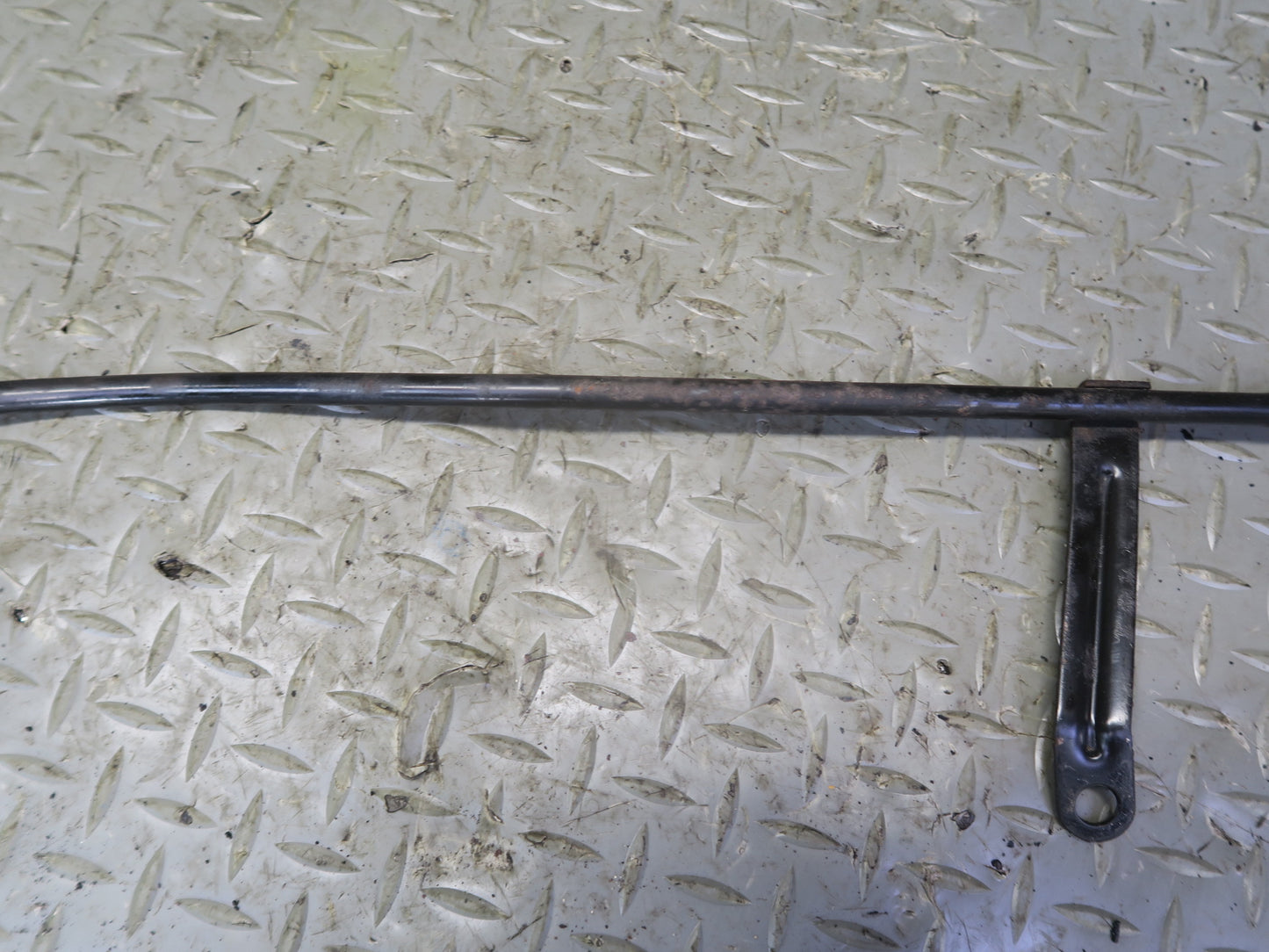 03-06 Chevrolet SSR Engine Oil Dipstick w Tube OEM