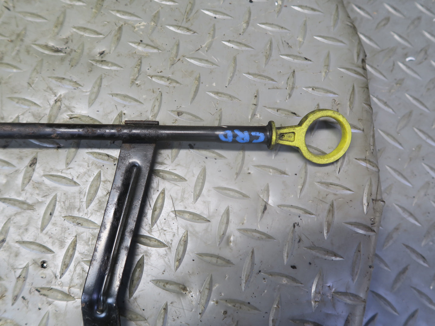 03-06 Chevrolet SSR Engine Oil Dipstick w Tube OEM