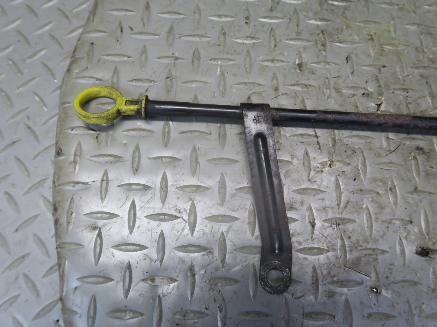 03-06 Chevrolet SSR Engine Oil Dipstick w Tube OEM
