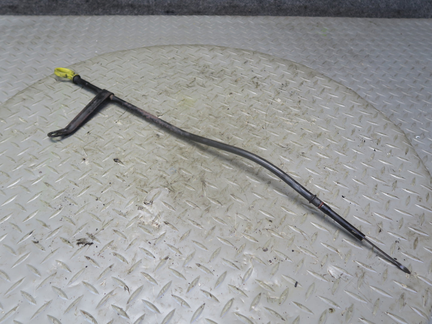 03-06 Chevrolet SSR Engine Oil Dipstick w Tube OEM