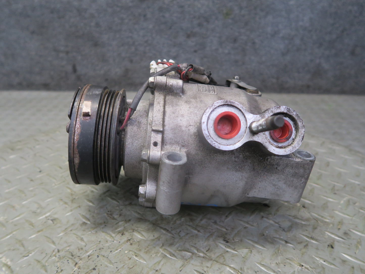 03-04 Chevrolet SSR V8 5.3L A/C Air Condition Compressor Delta Parts