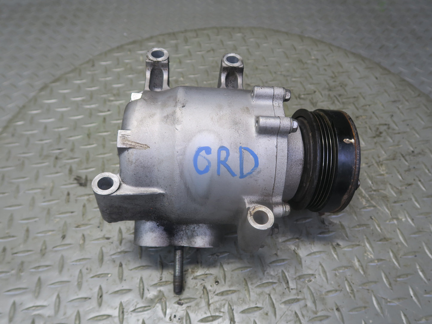 03-04 Chevrolet SSR V8 5.3L A/C Air Condition Compressor Delta Parts
