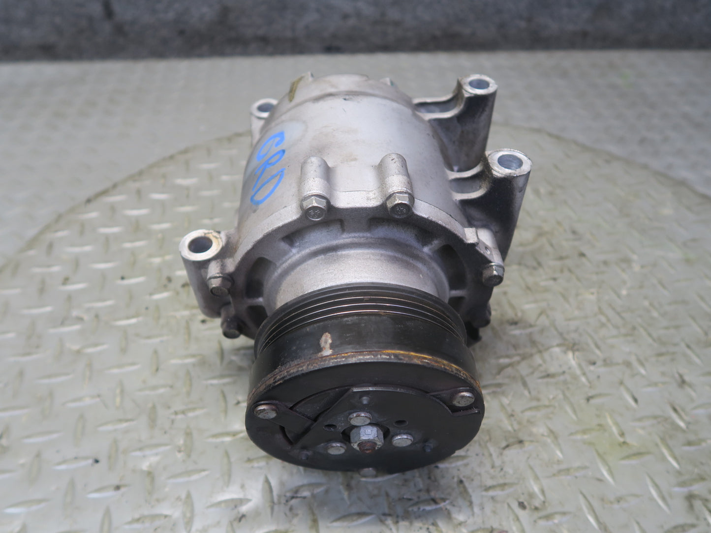 03-04 Chevrolet SSR V8 5.3L A/C Air Condition Compressor Delta Parts