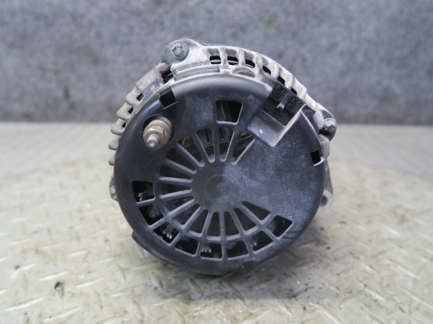 03-04 Chevrolet SSR V8 5.3L Engine Alternator Generator 49K Miles OEM