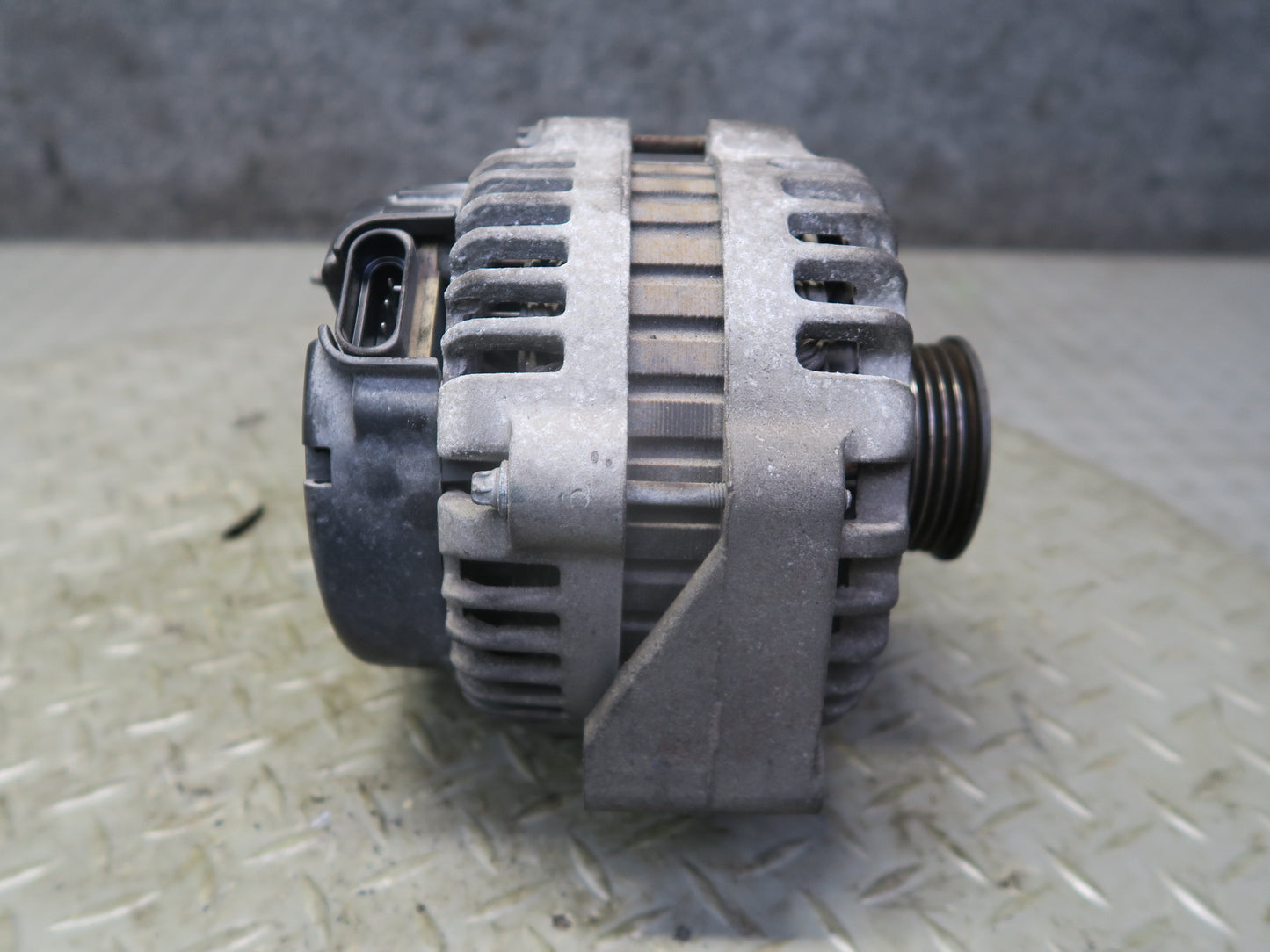 03-04 Chevrolet SSR V8 5.3L Engine Alternator Generator 49K Miles OEM