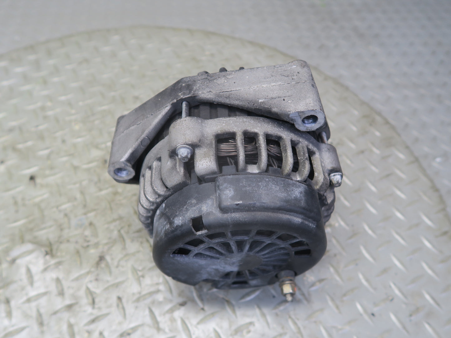 03-04 Chevrolet SSR V8 5.3L Engine Alternator Generator 49K Miles OEM