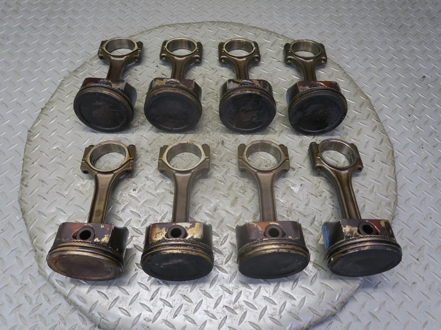03-04 Chevrolet SSR 5.3L Set of 8 Engine Piston w Connecting Rod 49K Miles OEM