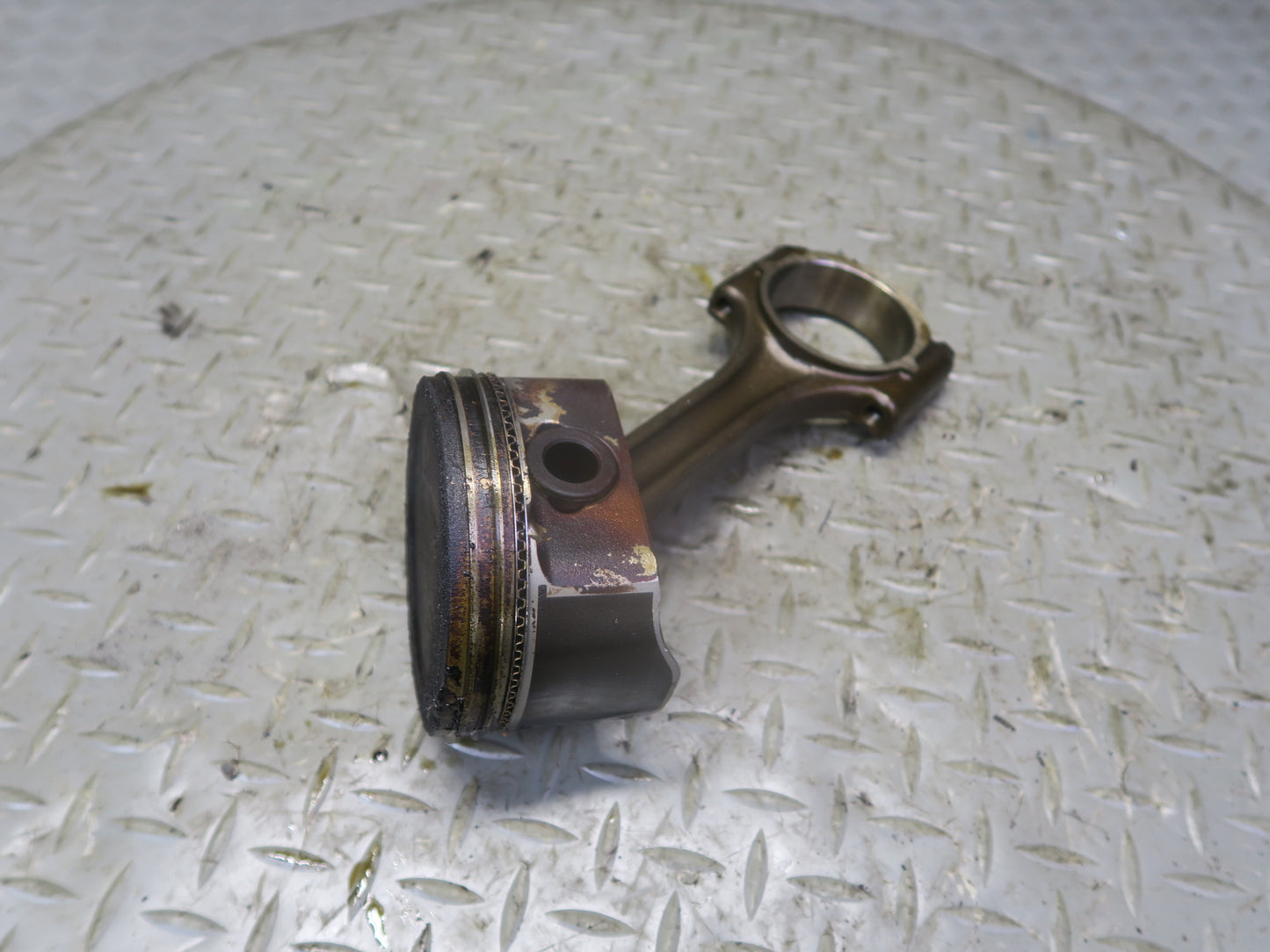 03-04 Chevrolet SSR 5.3L Set of 8 Engine Piston w Connecting Rod 49K Miles OEM