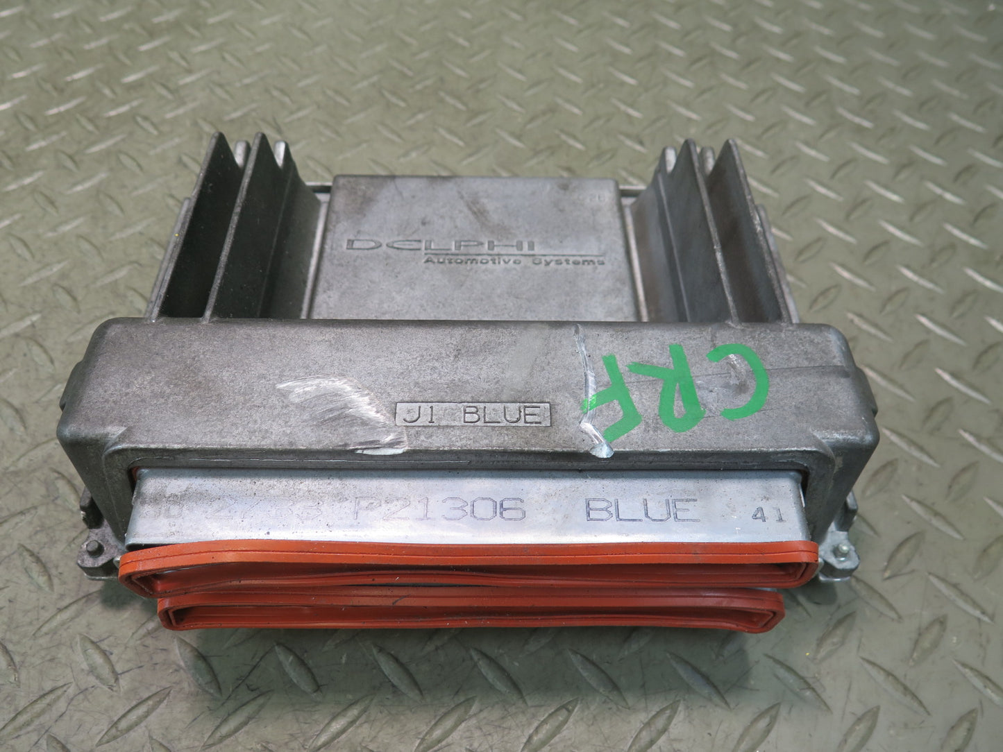 03-04 Chevrolet SSR 5.3L ECM ECU Engine Control Unit Module 12586242 OEM