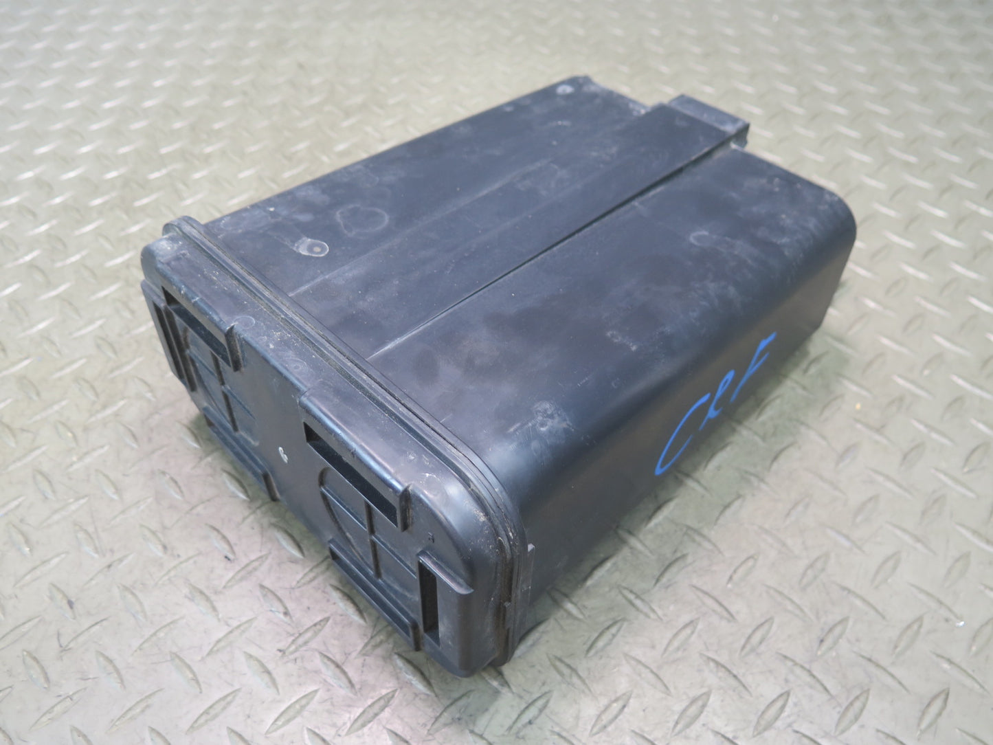 03-04 Chevrolet SSR Fuel Vapor Charcoal Canister 17201175 OEM