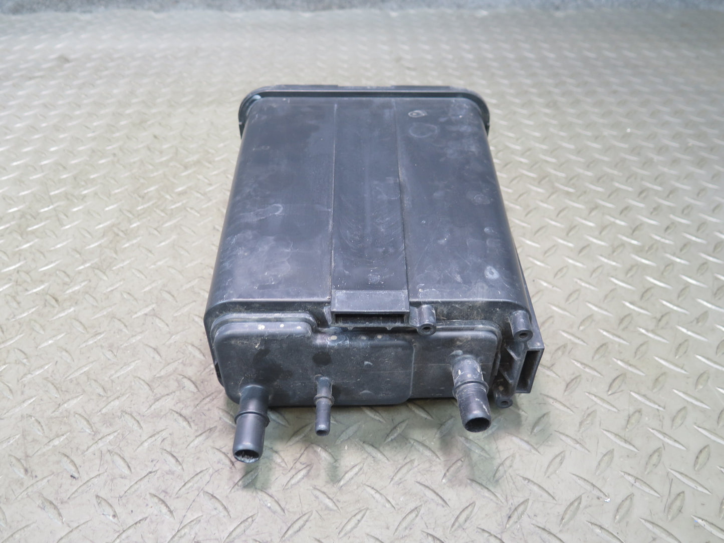 03-04 Chevrolet SSR Fuel Vapor Charcoal Canister 17201175 OEM