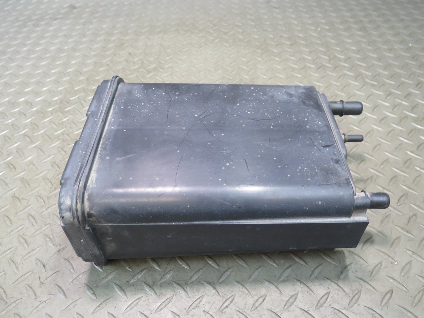 03-04 Chevrolet SSR Fuel Vapor Charcoal Canister 17201175 OEM