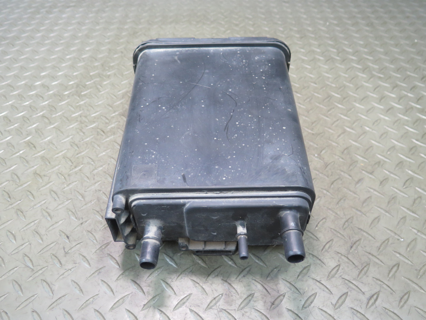 03-04 Chevrolet SSR Fuel Vapor Charcoal Canister 17201175 OEM